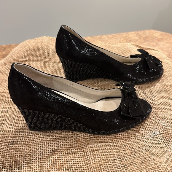 J Peterman Womens Black Wedge Espadrille Peep Toe Shoes Size 8.5 Glittery Italy. - Picture 2 of 7